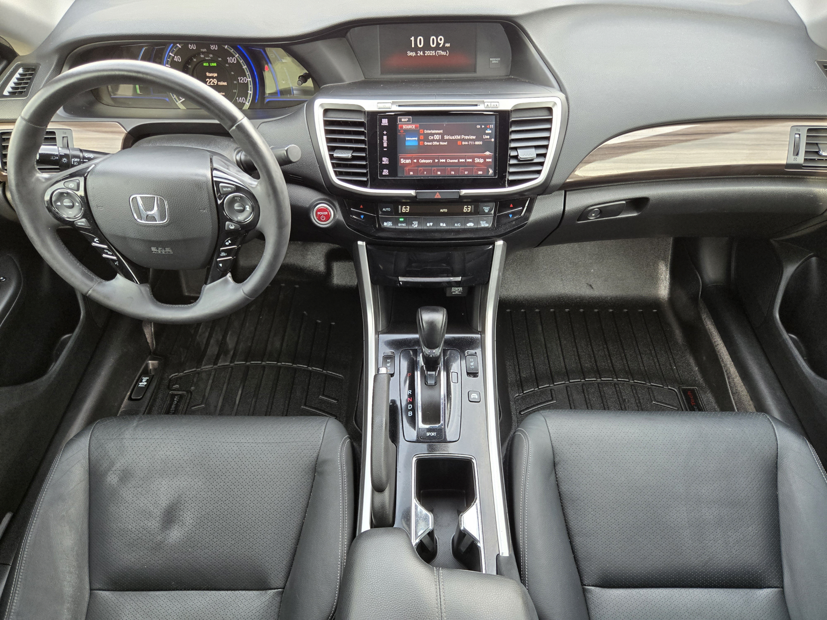 Used 2017 Honda Accord Touring image 22