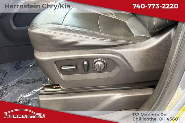 Used 2020 Chevrolet Silverado 1500 LT Trail Boss AWD/4WD image 14