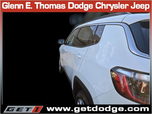 Certified 2025 Jeep Compass Latitude AWD/4WD image 10