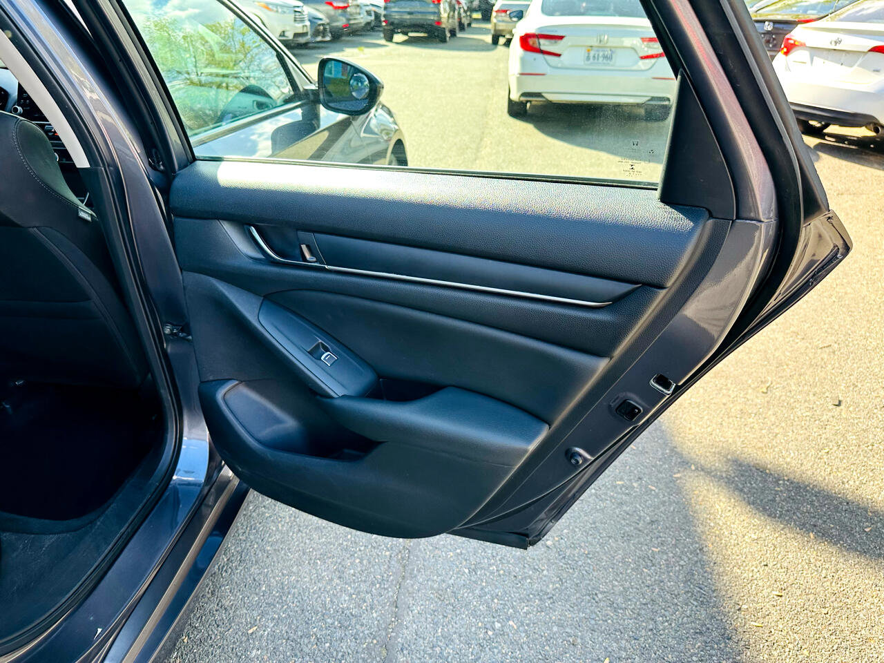 Used 2019 Honda Accord LX image 19