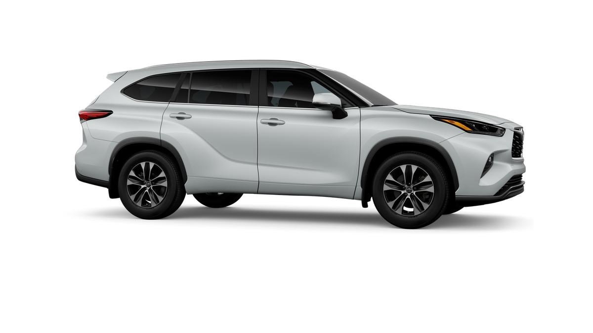 New 2026 Toyota Highlander XLE image 35