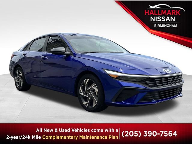 Used 2025 Hyundai Elantra Sport FWD image 1