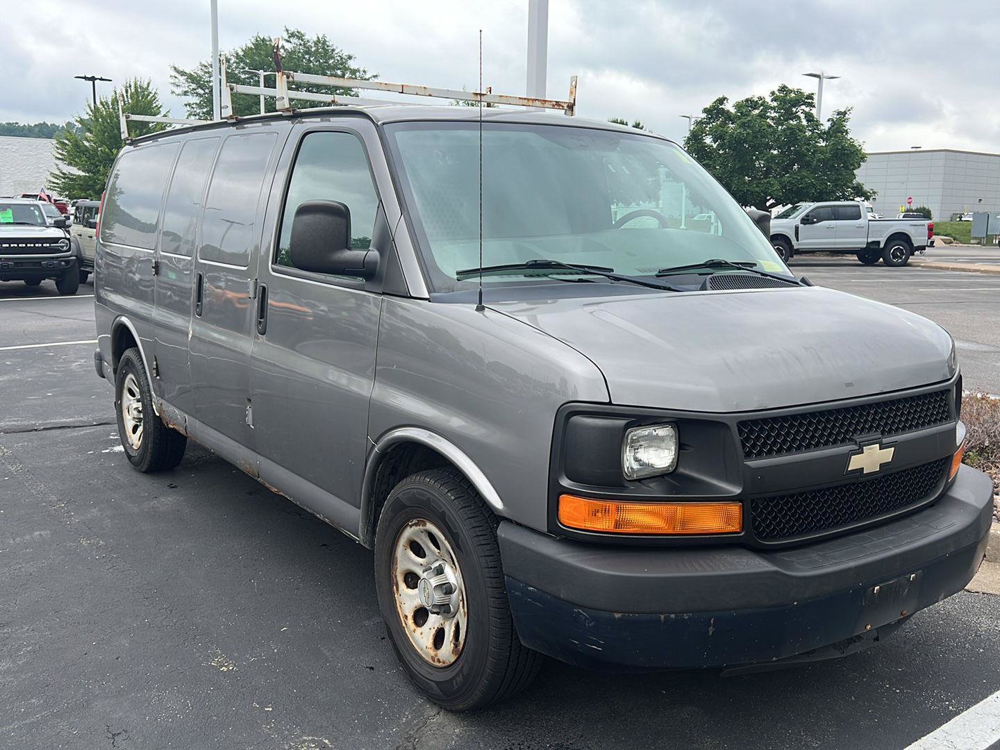 Used 2012 Chevrolet Express 1500 RWD image 42