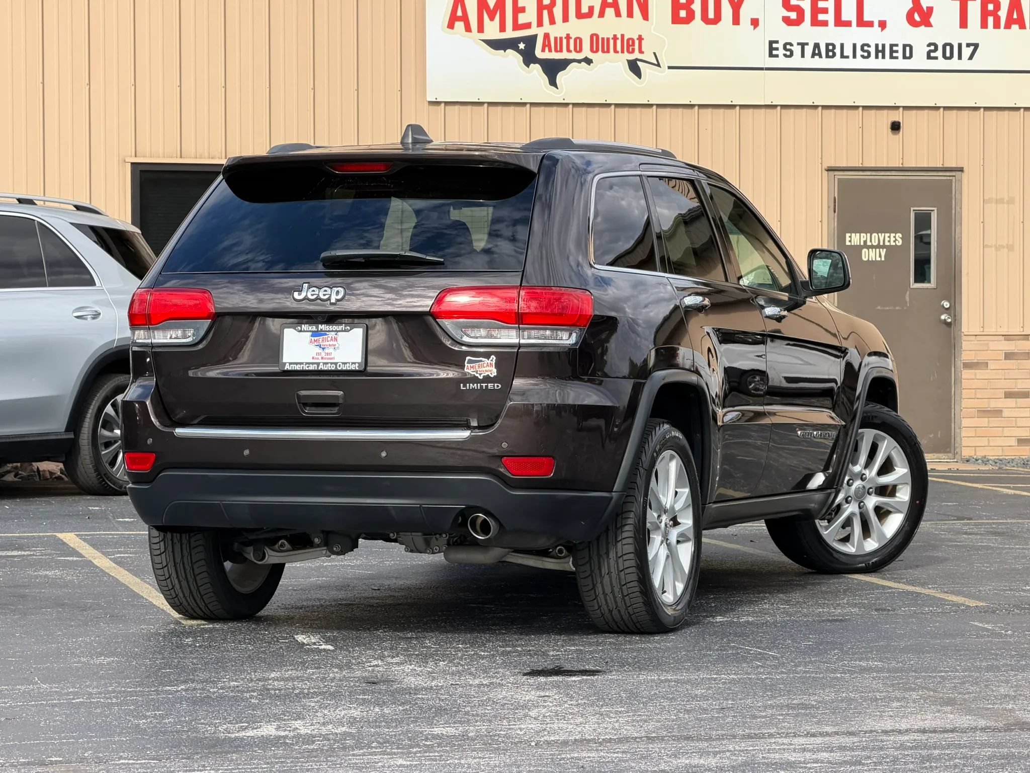 Used 2017 Jeep Grand Cherokee Limited RWD image 46