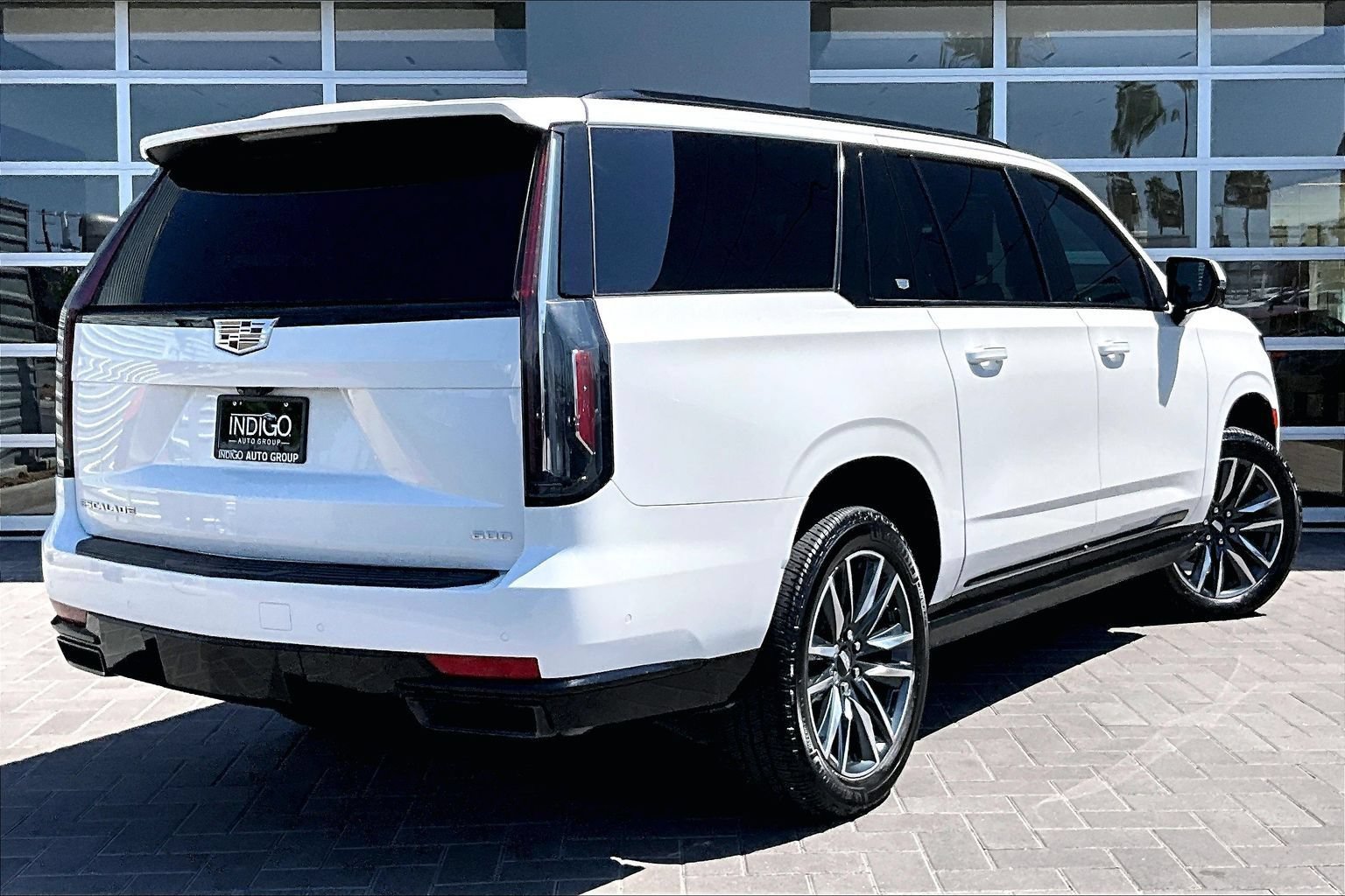 Used 2021 Cadillac Escalade ESV Sport w/ Driver Assist Tech Package AWD/4WD image 13