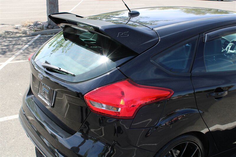 Used 2016 Ford Focus RS AWD/4WD image 5