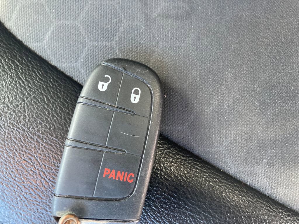 Used 2018 Jeep Compass Latitude image 38