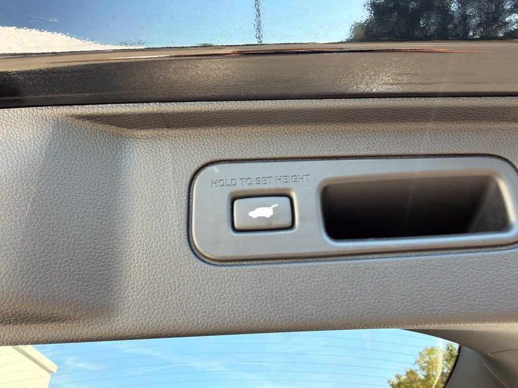 Used 2025 Honda Pilot Elite image 20