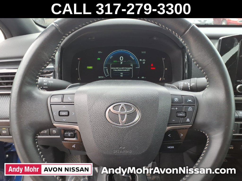 Used 2025 Toyota Camry SE FWD image 25