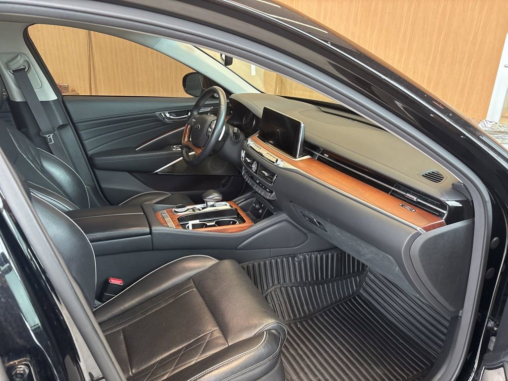 Used 2020 Kia K900 Luxury AWD/4WD image 24