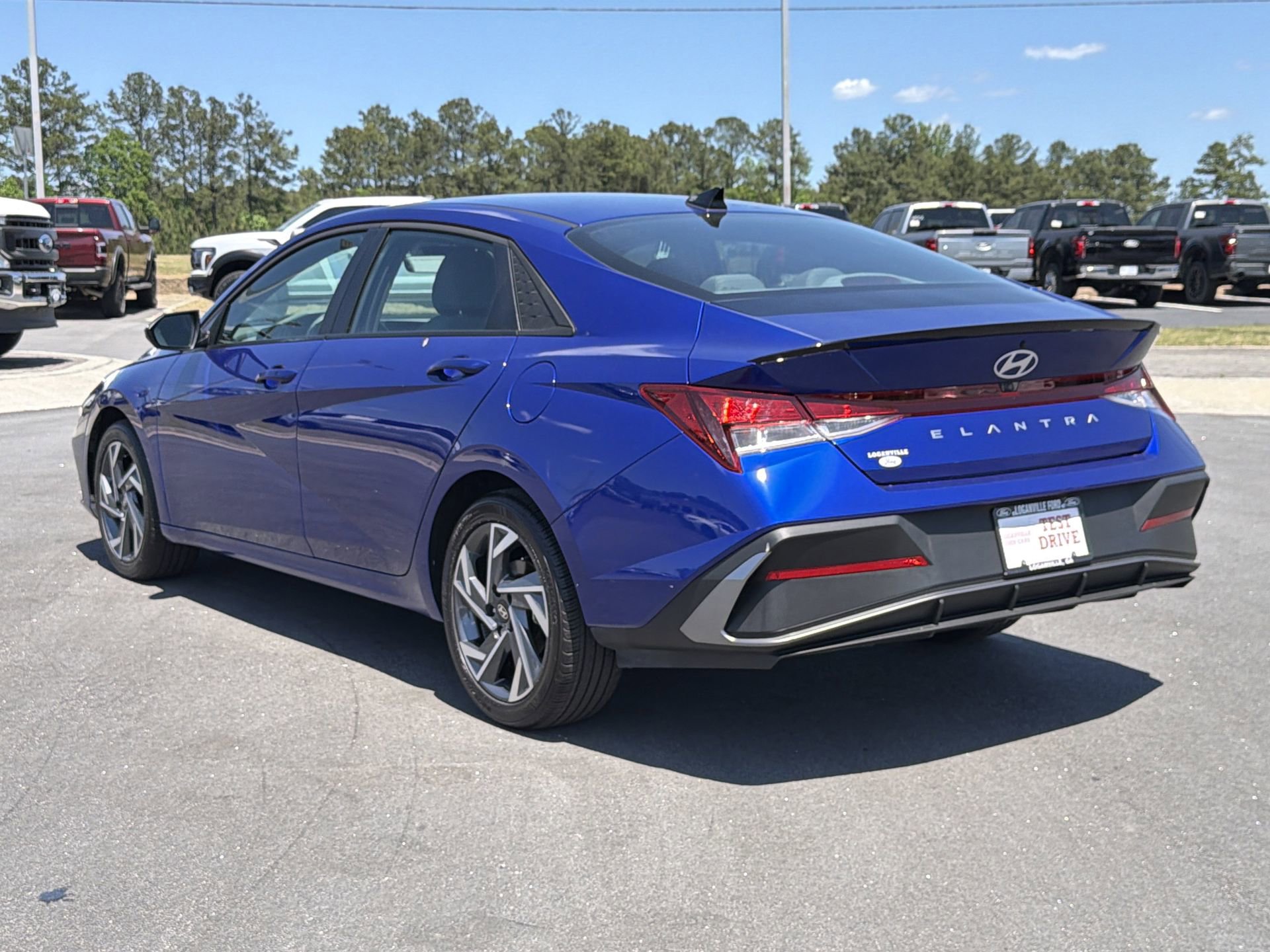 Used 2025 Hyundai Elantra Sport image 24