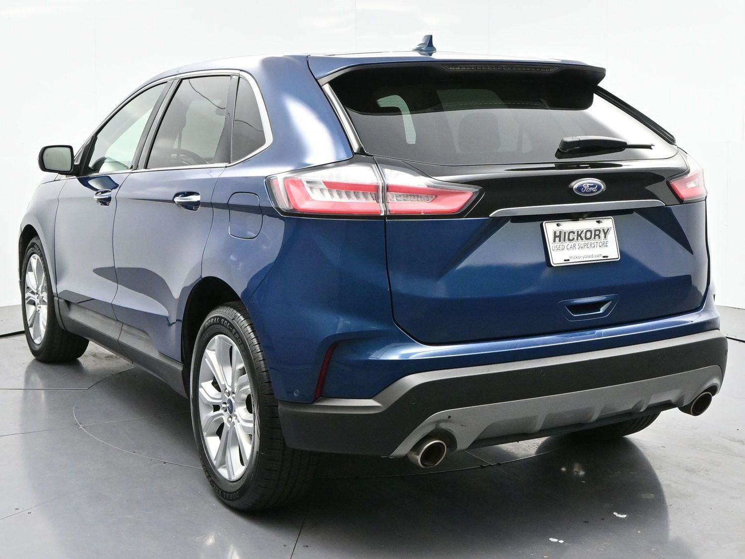 Used 2020 Ford Edge Titanium w/ Equipment Group 301A FWD image 5