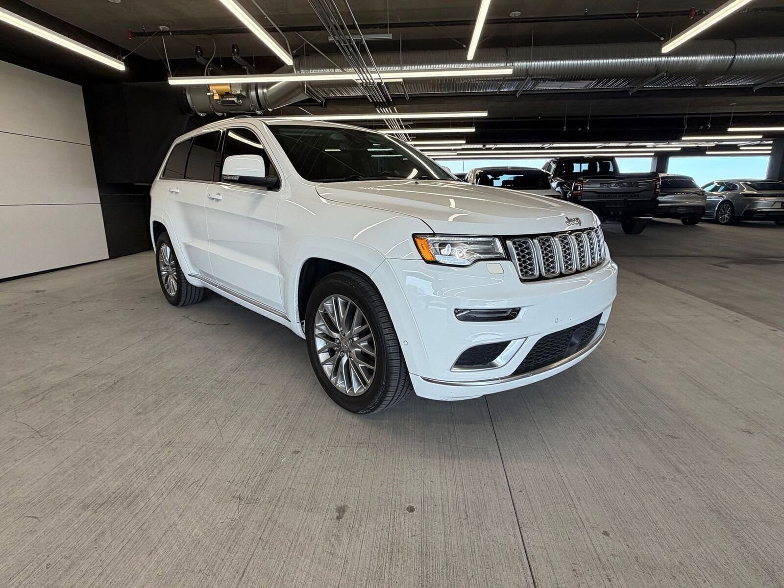 Used 2018 Jeep Grand Cherokee Summit w/ Platinum Series Group image 6