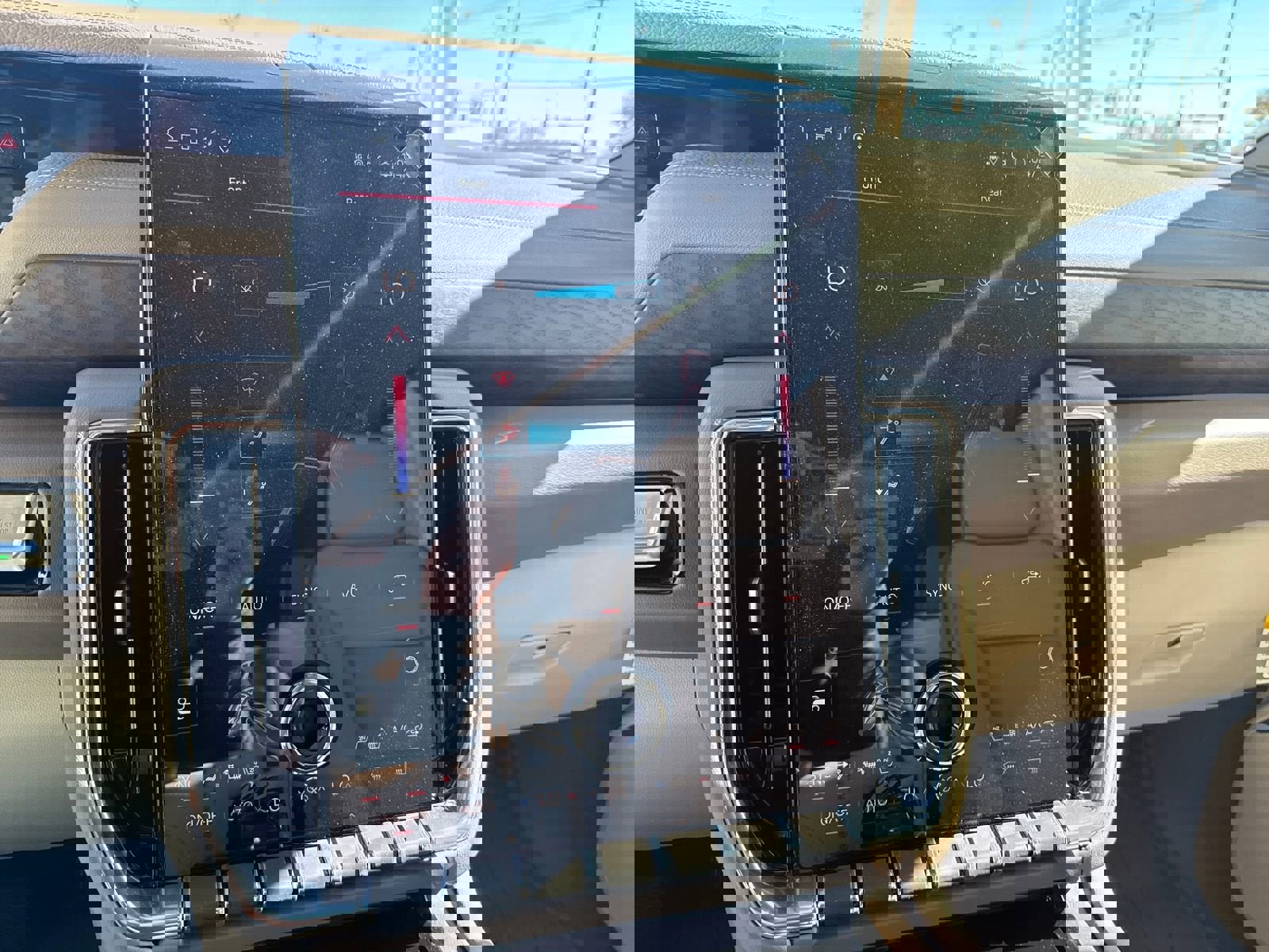 New 2026 GMC Yukon XL Denali image 25