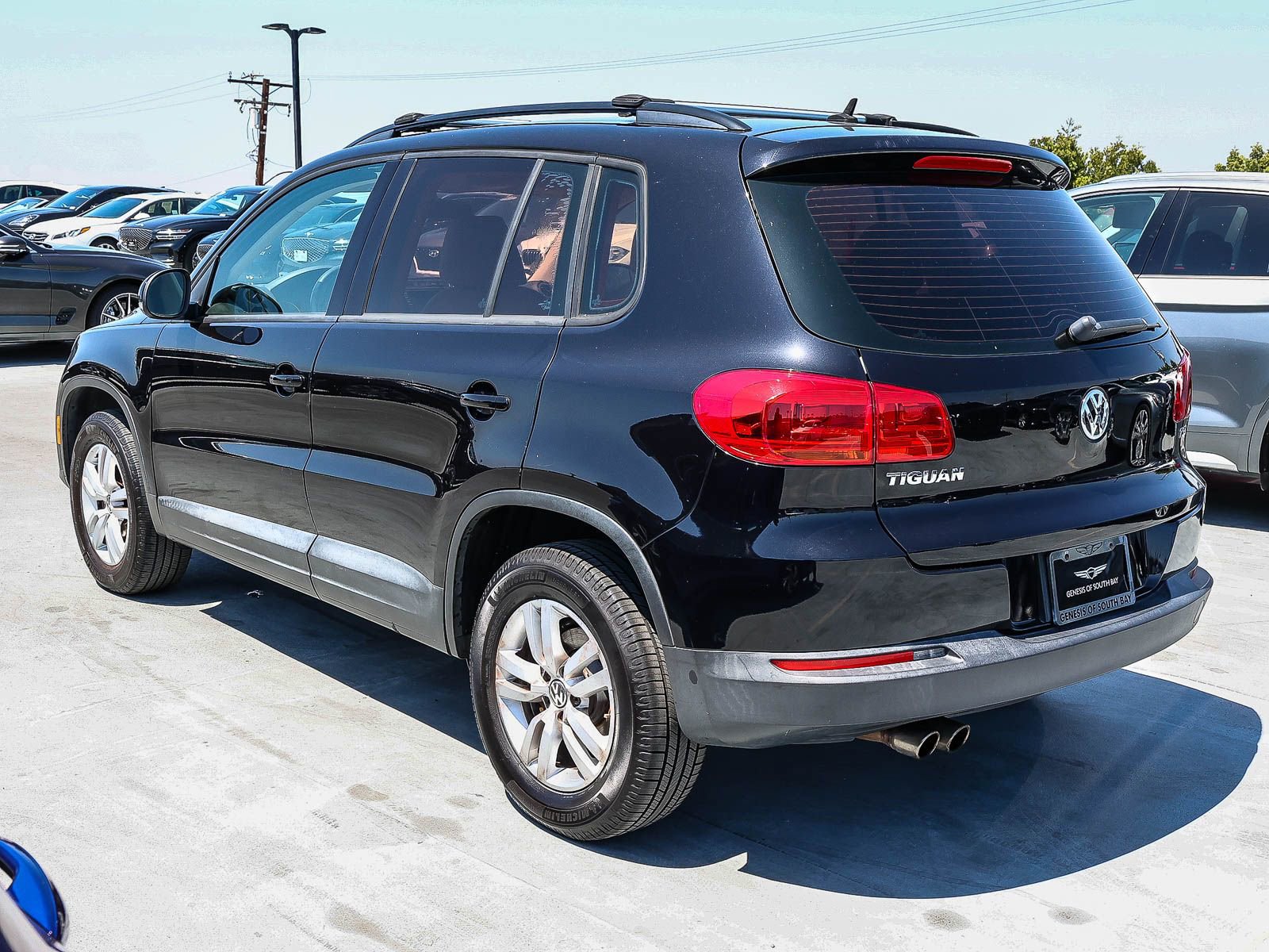 Used 2016 Volkswagen Tiguan S FWD image 6