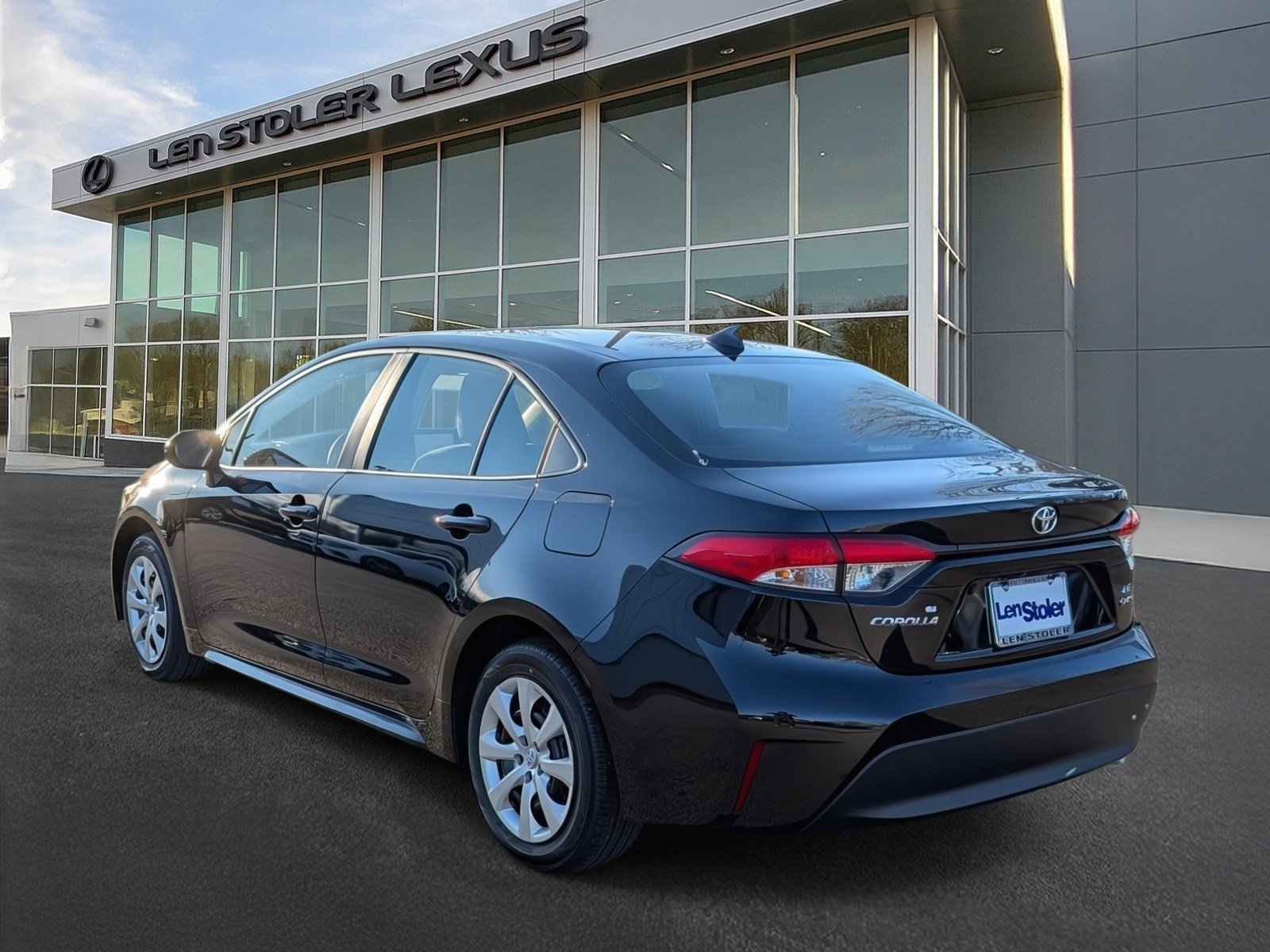 Used 2026 Toyota Corolla LE image 5