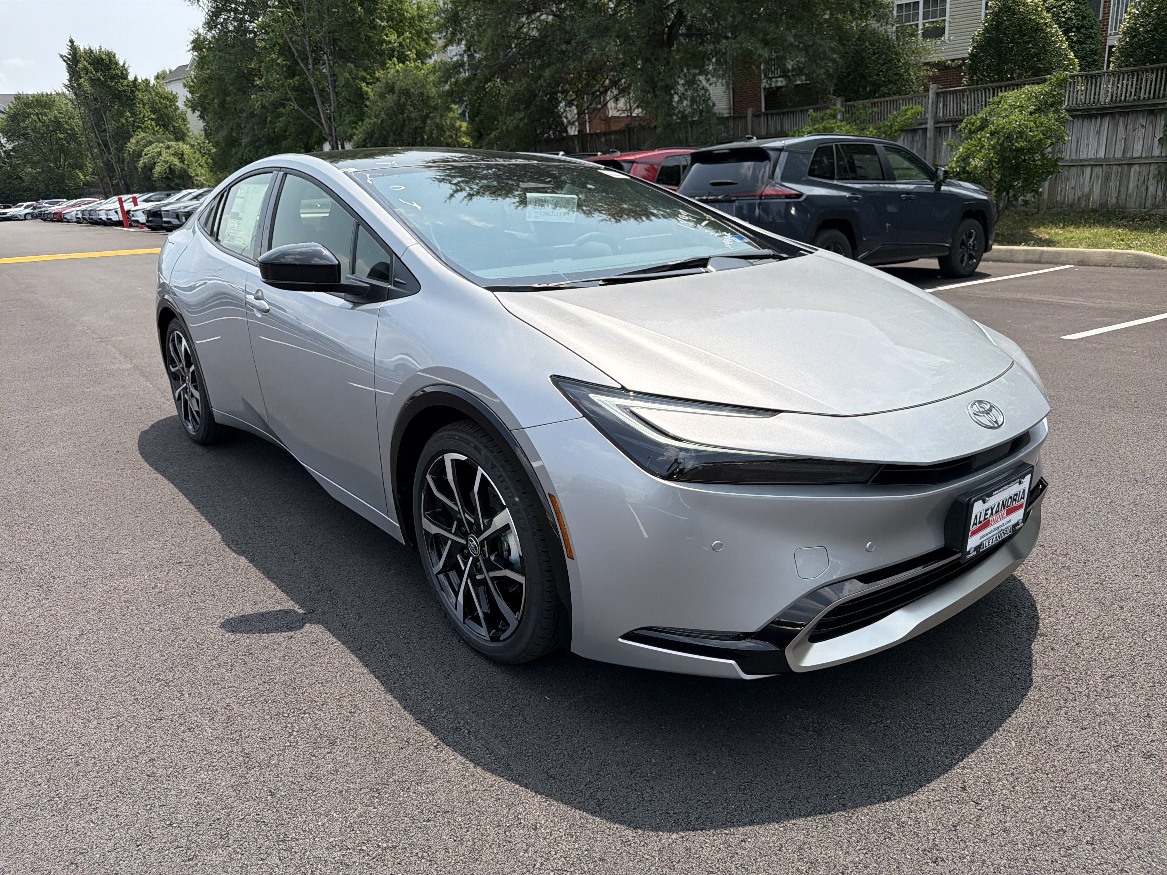 New 2026 Toyota Prius Plug-In Hybrid FWD image 3