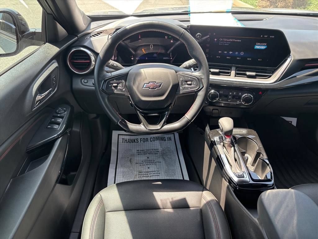 Used 2024 Chevrolet Trax RS w/ Driver Confidence Package FWD image 3