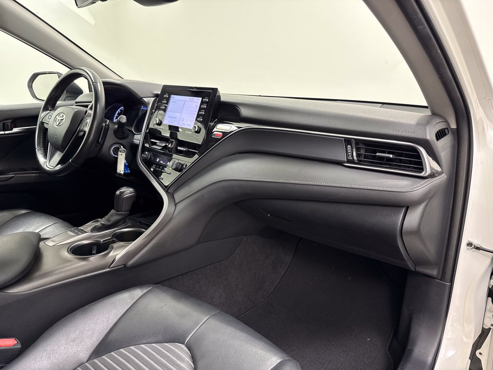 Used 2023 Toyota Camry SE FWD image 27
