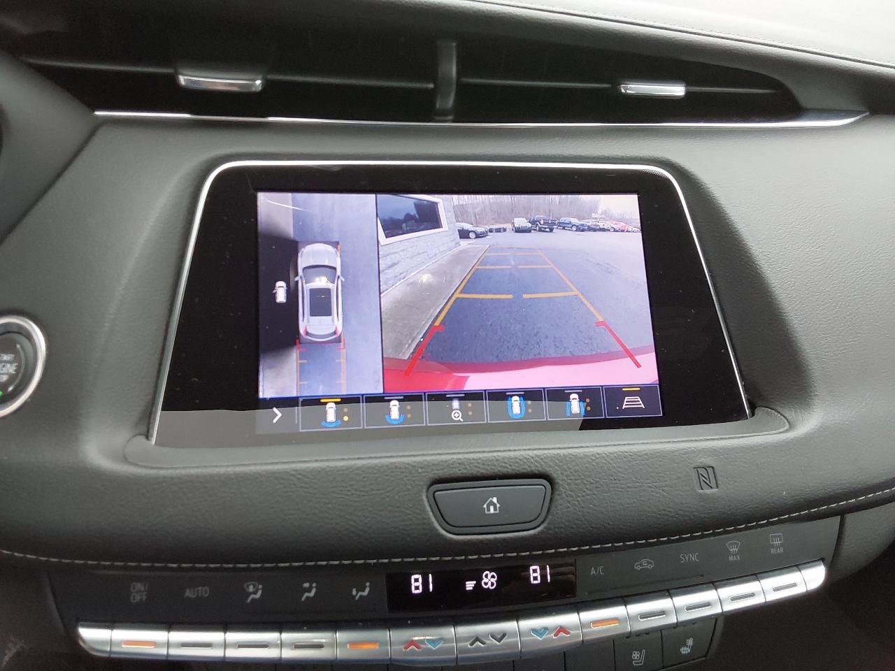 Used 2019 Cadillac XT4 Premium Luxury w/ Enhanced Visibility Package image 17