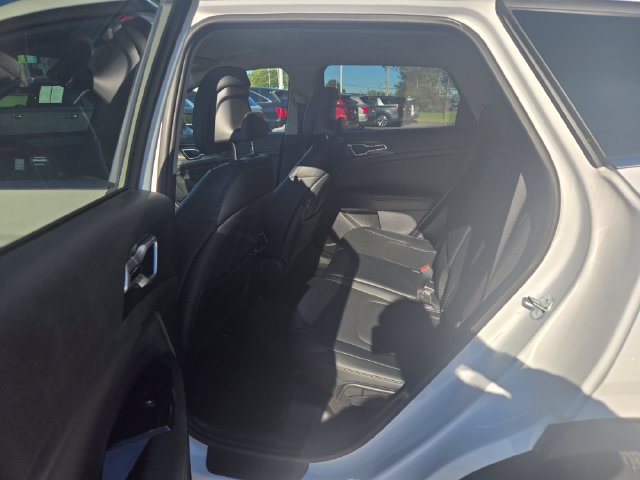 Used 2025 Kia Sportage EX FWD image 21