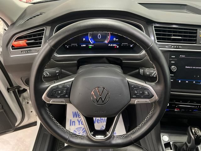Used 2024 Volkswagen Tiguan SE AWD/4WD image 24
