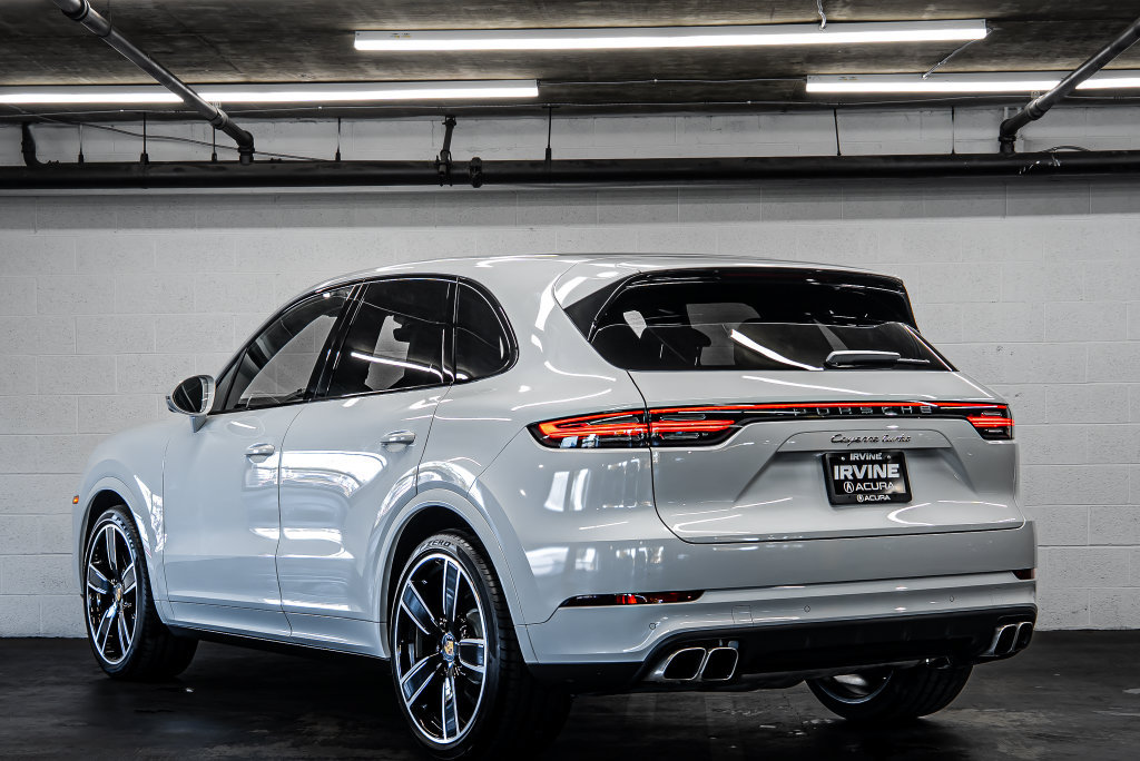 Used 2022 Porsche Cayenne Turbo AWD/4WD image 3