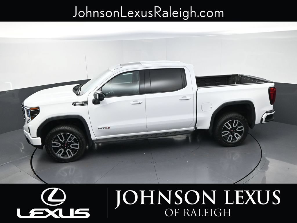 Used 2023 GMC Sierra 1500 AT4 w/ AT4 Premium Package AWD/4WD image 32