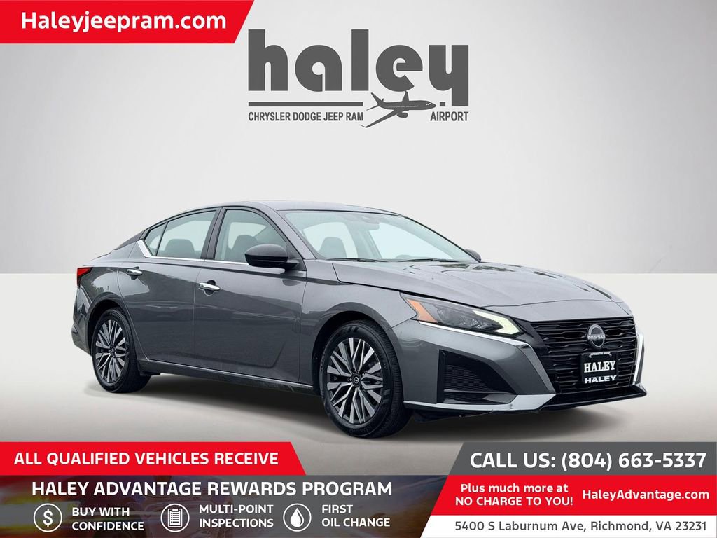 Used 2025 Nissan Altima 2.5 SV FWD video 1