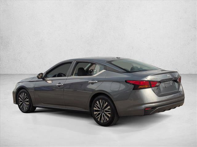 Used 2023 Nissan Altima 2.5 SV image 8
