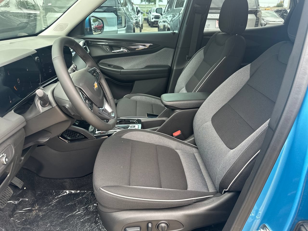 New 2026 Chevrolet TrailBlazer LT w/ Convenience Package FWD image 10