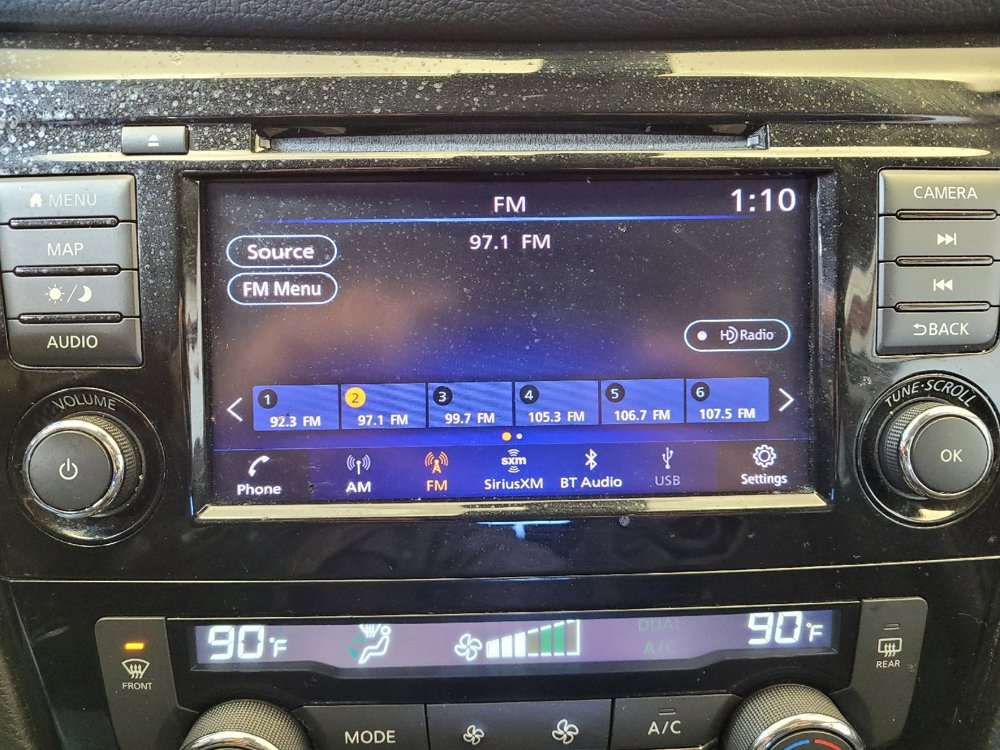 Used 2019 Nissan Rogue SV w/ Premium Package image 25