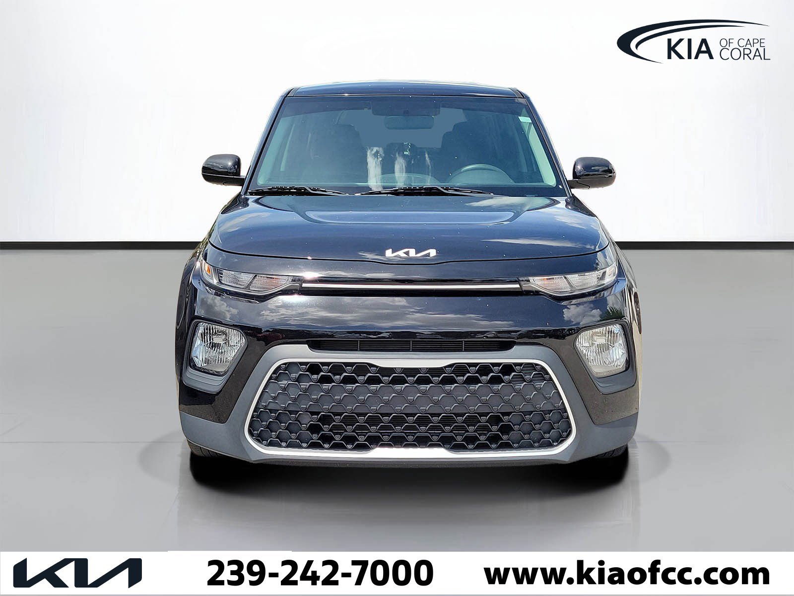 Certified 2022 Kia Soul LX image 2