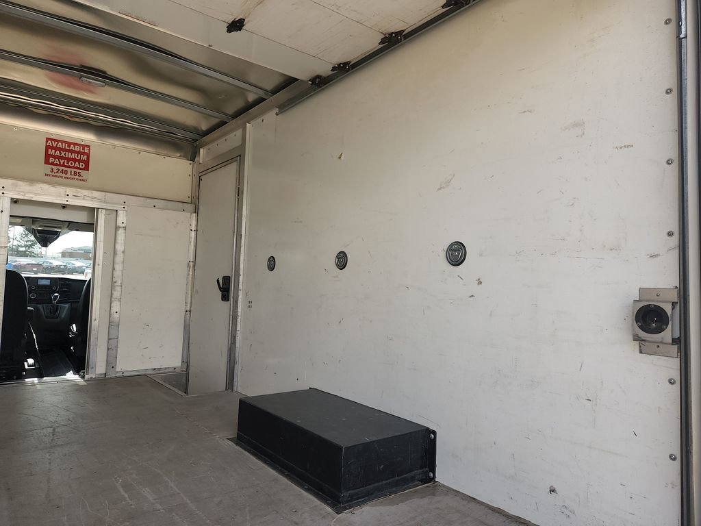 Used 2022 Ford Transit 350 DRW RWD image 15