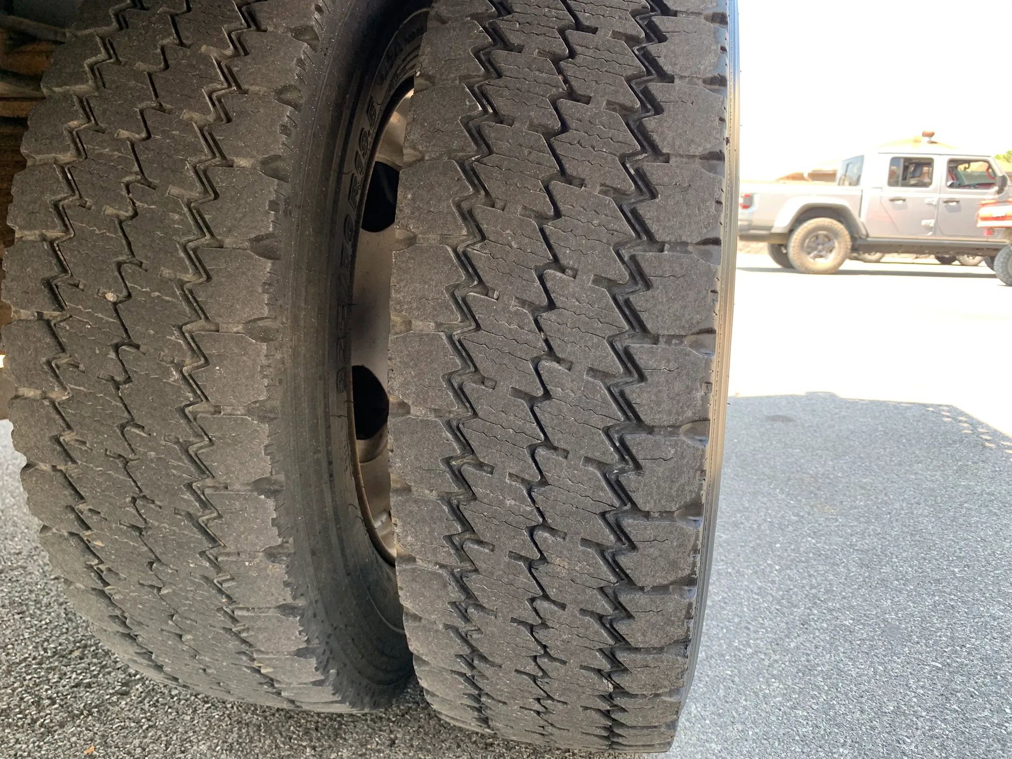 Used 2011 Ford F550 4x4 SuperCab Super Duty w/ PWR Equipment Group image 45