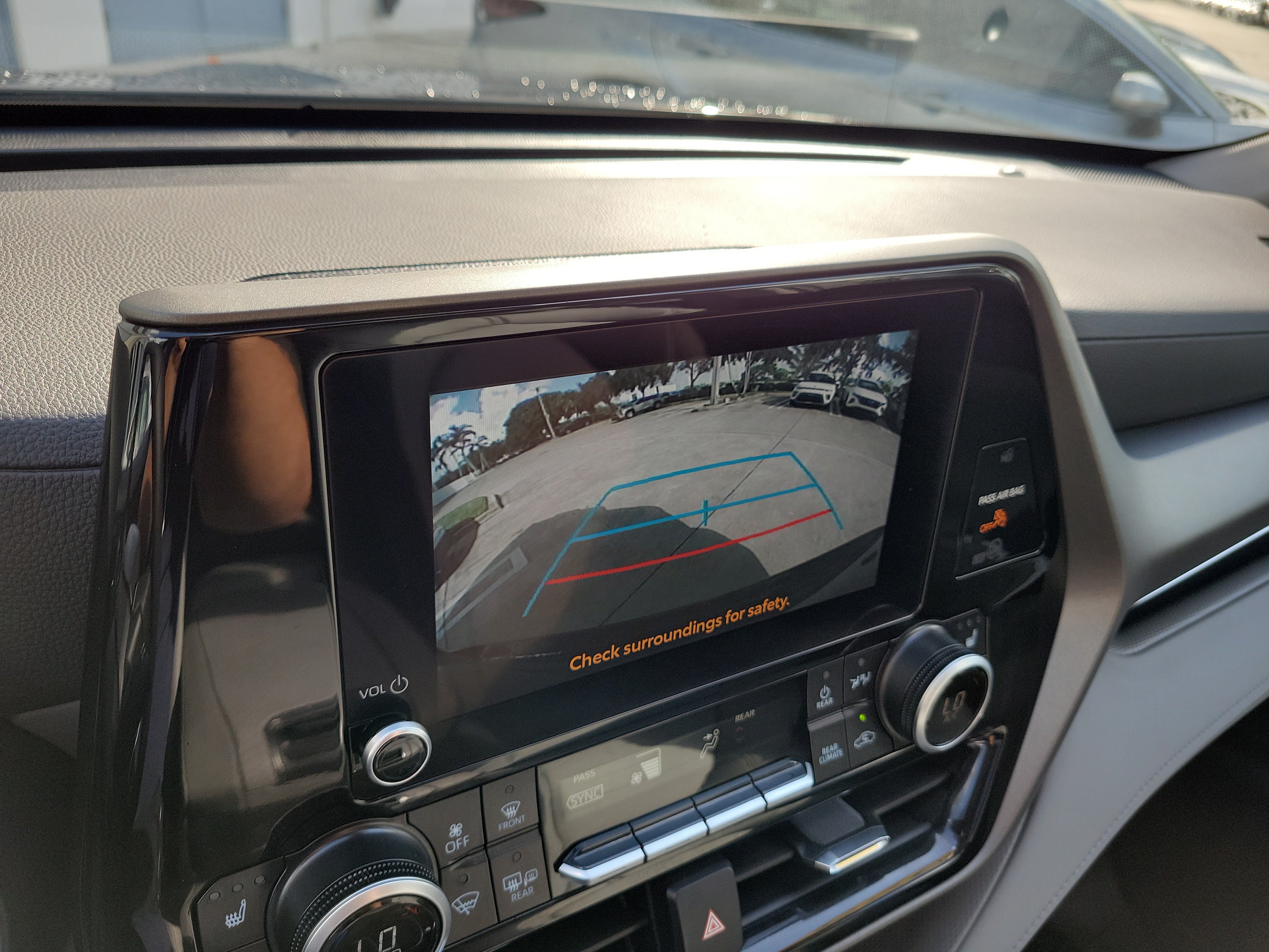 Certified 2025 Toyota Highlander XLE AWD/4WD image 35