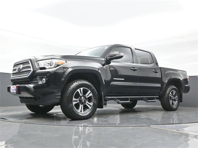 Used 2017 Toyota Tacoma SR5 image 21