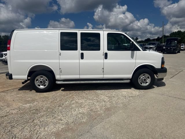 Used 2025 GMC Savana 2500 w/ Driver Convenience Package RWD image 6