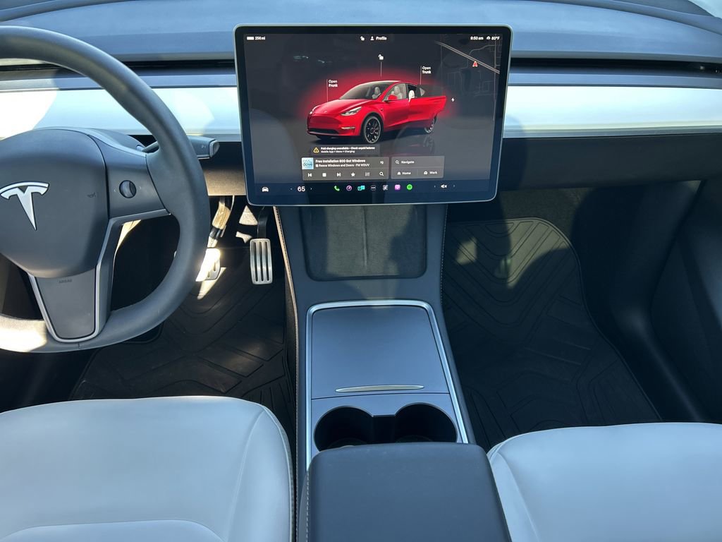 Used 2024 Tesla Model Y Performance image 17