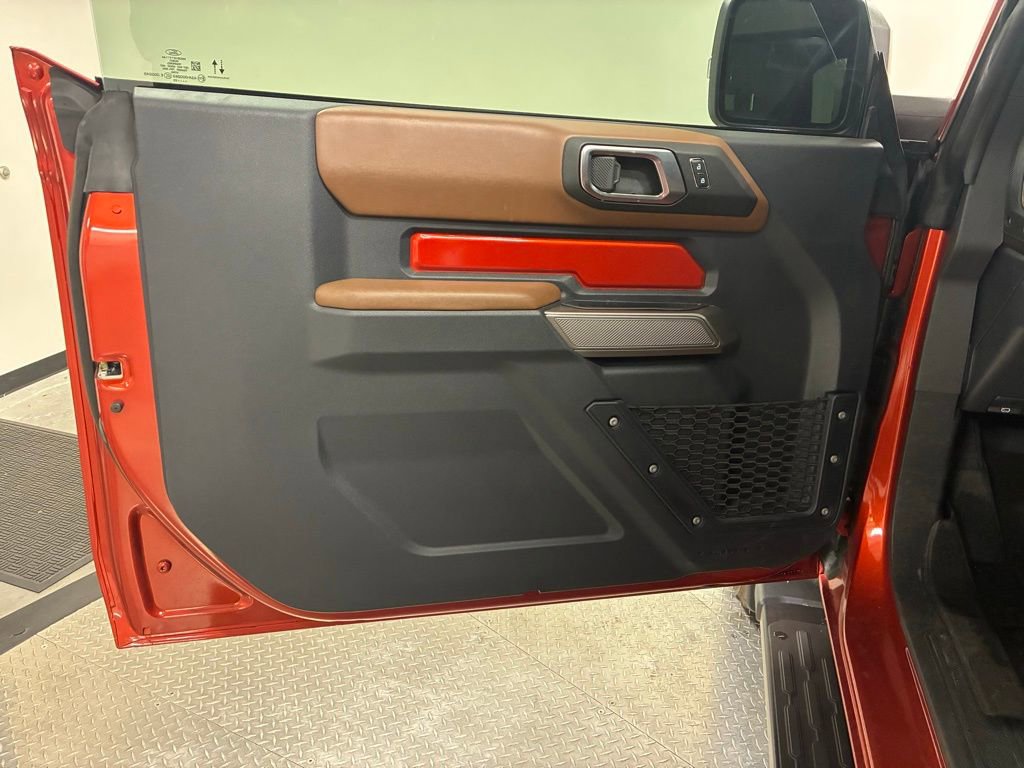 Used 2023 Ford Bronco Outer Banks AWD/4WD image 18