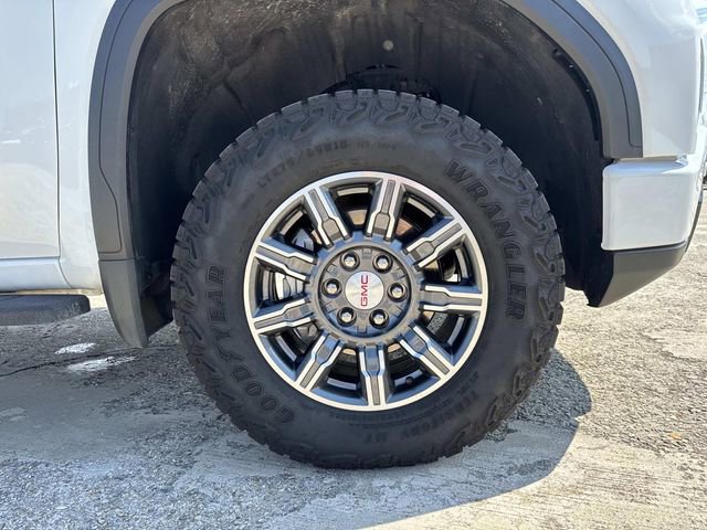 Used 2024 GMC Sierra 1500 AT4 w/ Technology Package image 7