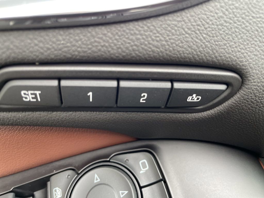 Used 2018 Buick Enclave Avenir w/ Avenir Technology Package image 15