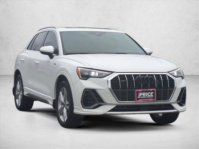 Used 2022 Audi Q3 2.0T Premium w/ Convenience Package AWD/4WD image 3