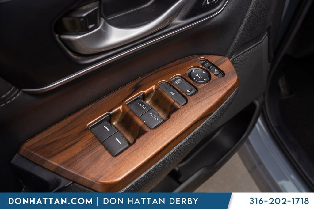 Used 2021 Honda CR-V Touring image 16