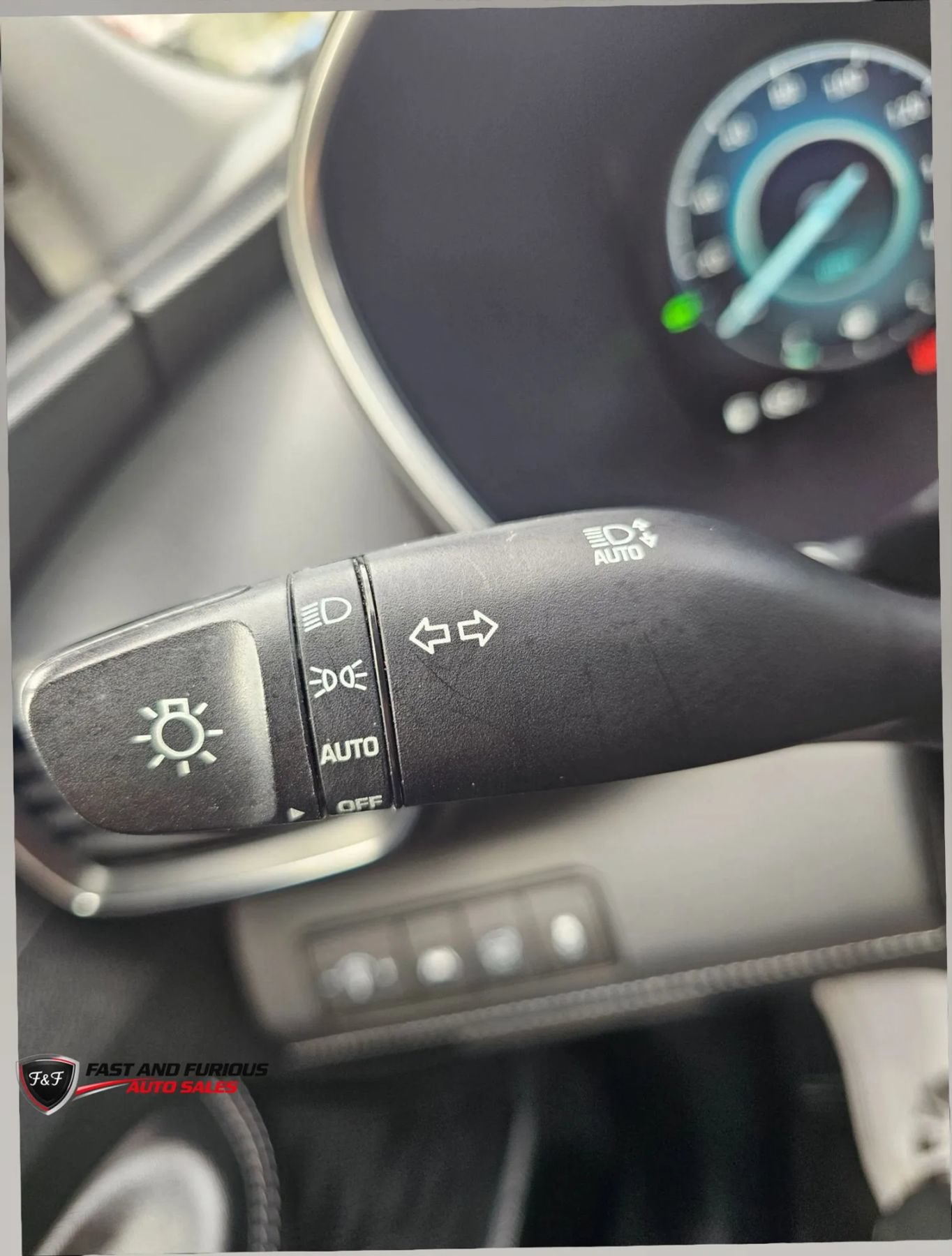 Used 2023 Hyundai Santa Fe Limited AWD/4WD image 14