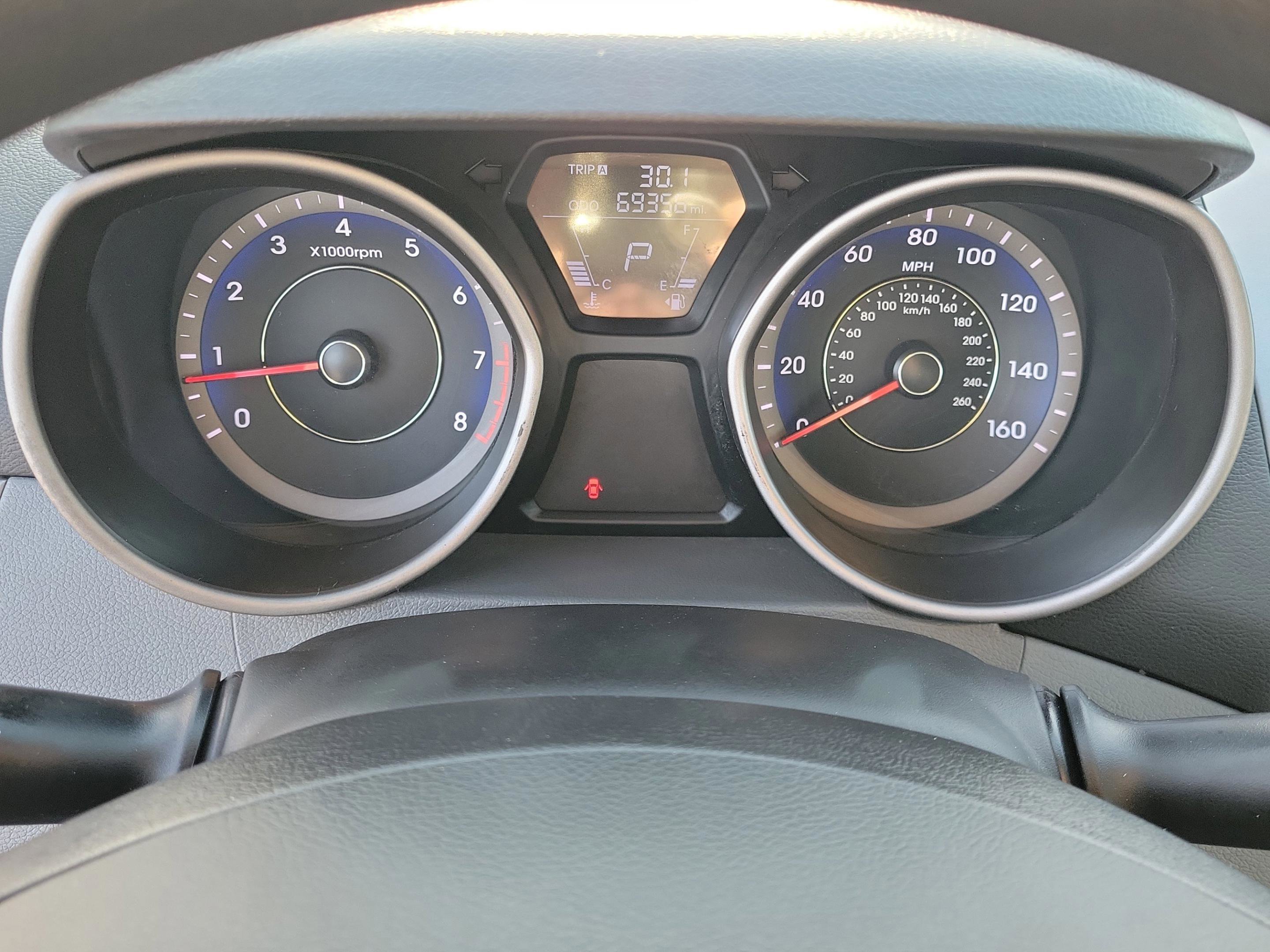 Used 2013 Hyundai Elantra GLS w/ Preferred Pkg image 24