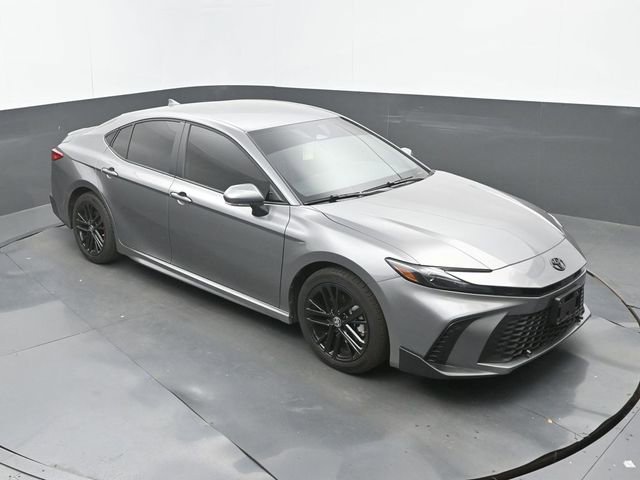 Used 2025 Toyota Camry SE FWD image 13