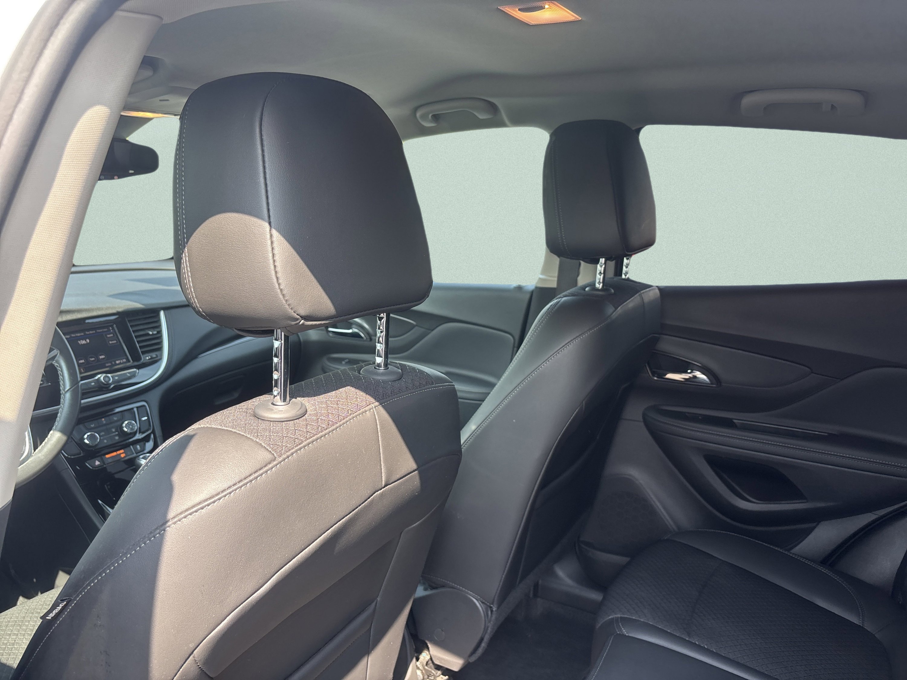 Used 2022 Buick Encore Preferred w/ Safety Package image 16