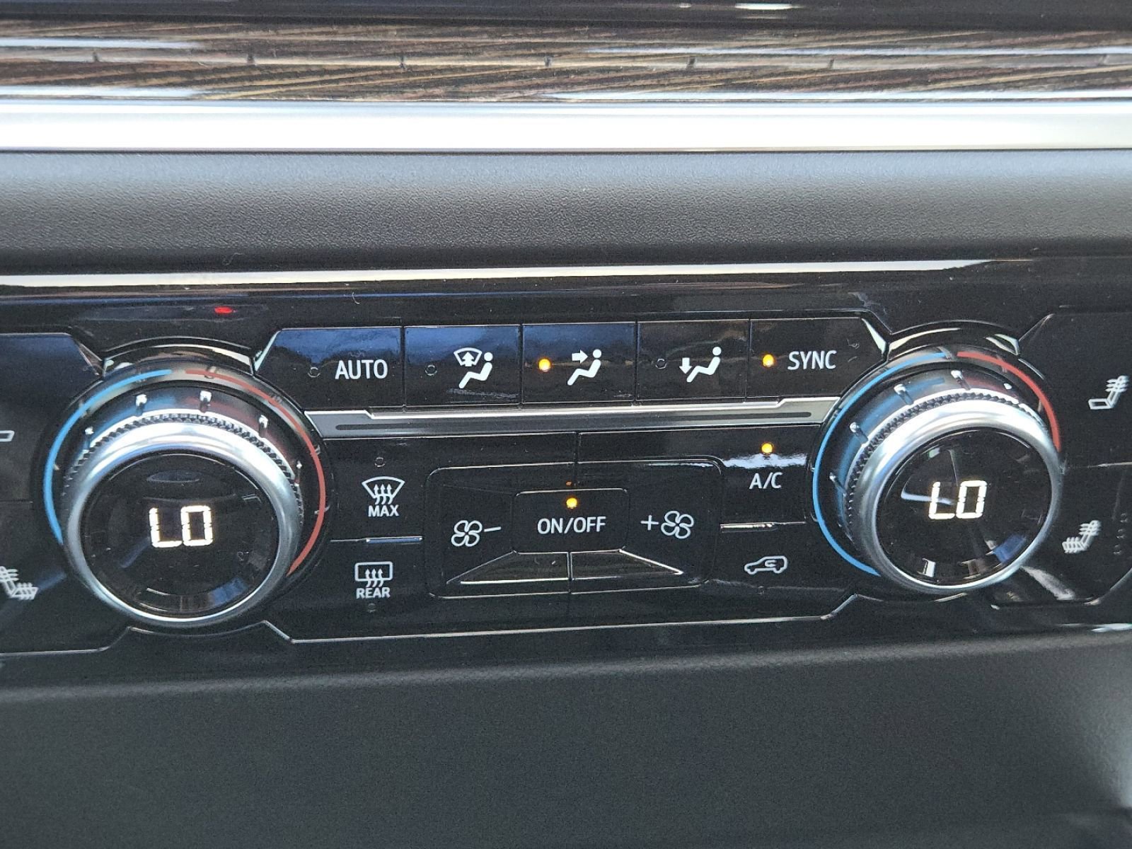 New 2026 GMC Sierra 1500 Elevation w/ Elevation Premium Package image 38