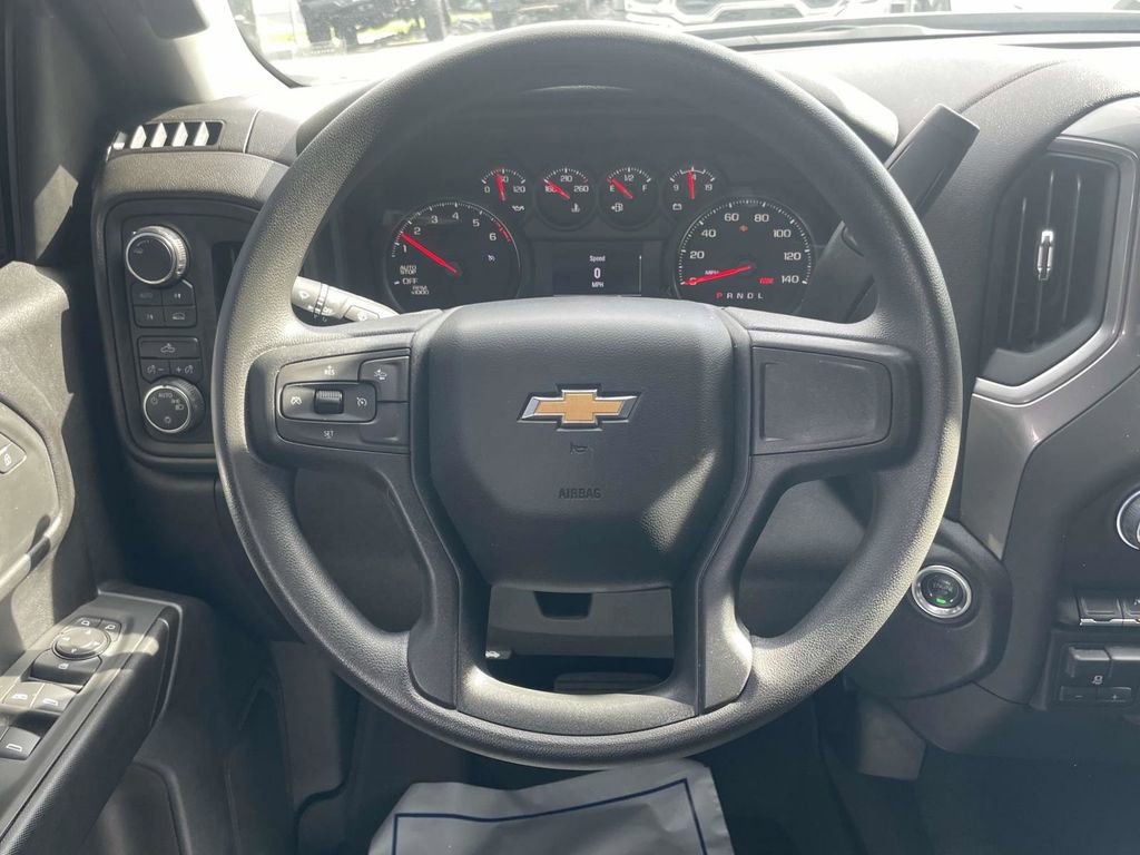 Used 2025 Chevrolet Silverado 1500 Custom image 22